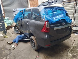 2018 Toyota Avanza stripping for parts