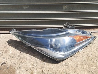 Toyota Aygo headlight right