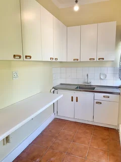 TO LET, BIG BEDROOM, MOWBRAY, R4860