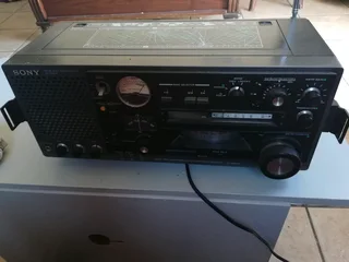 Sony fm/am multi band receiver icf 6800w