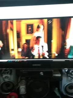 Xbox 360 with mode controller and cables plus 32inc Dixon TV without mode control