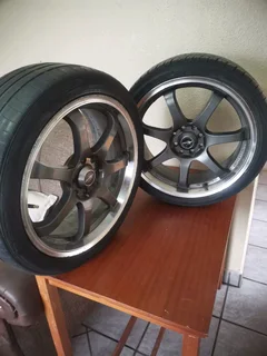 Grey,  17&#39;s full set of mags