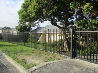 Palisade and Boundary Fencing, Driveway gates, Steel manufacturing, Automation, Security Gates