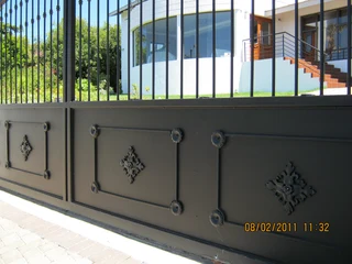 Palisade and Boundary Fencing, Driveway gates, Steel manufacturing, Automation, Security Gates