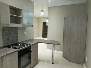 Upmarket, two bedroom apartment for rent in Lennoxton, Newcastle