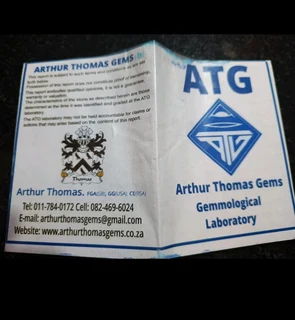 Beautiful aquamarine pear faceted ring in a beautiful 9ct gold setting ng