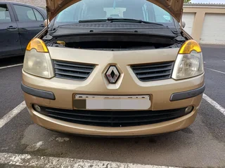 Mobile headlight cleaning service