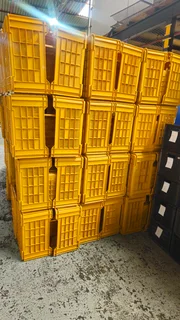 PLASTIC CRATES (STORAGE)