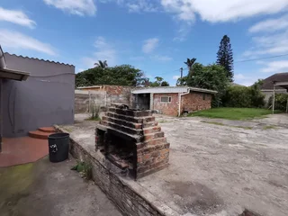 Three bedroom house for rent