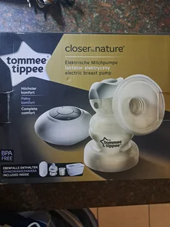 Tommie Tippee electric breast pump kit
