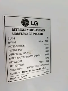 LG side by side, no frost fridge.free delivery in Cape Town.