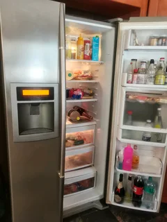 LG side by side, no frost fridge.free delivery in Cape Town.