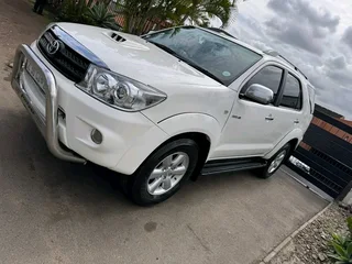 Bargain 2011 TOYOTA FORTUNER 3.0D4D AUTO