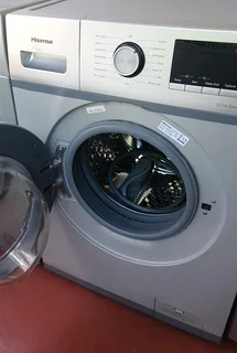 Hi sense 8kg front loader washing machine Very good conditionWorking  percent*R3499*078 537 0542