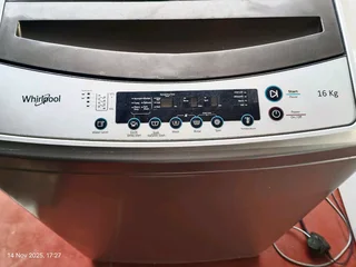 16 kg Whirlpool top loader washing machine Working 100%Good condition *R3999*078 537 0542