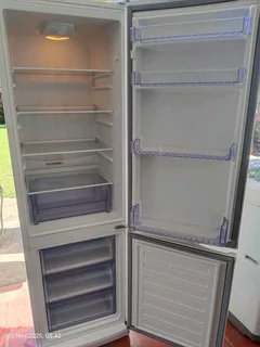 Defy Fridge freezer Working 100%Good condition R 2799#078 537 0542 East London