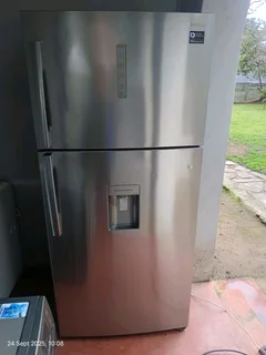 Samsung 629L silver/Grey Fridge/Freezer  with water dispenser Good condition Working 100%