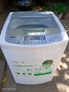 LG 13KG top loader washing machine Working 100%Good condition R2899 078 537 0542 East London
