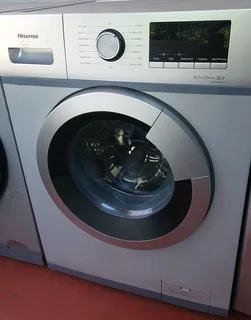 Hisense 8kg front loader washing machine Very good conditionWorking  percent*R2999*078 537 0542