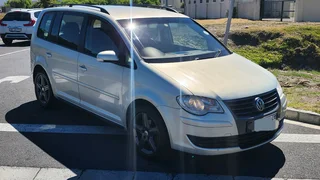 Volkswagen Touran 1.9TDI Automatic