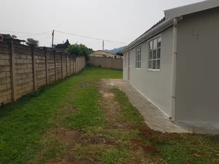 3 BEDROOM SINGLE COTTAGE FOR RENT - R6000pm