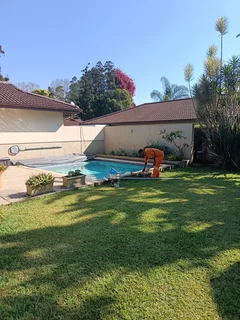 WEEKLY POOL MAINTENANCE IN UPPER HIGHWAY-YOU ARE ON OUR ROUTE!