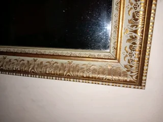 Stunning Gold Frame Mirror perfect for home or office