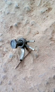 Various Hyundai or kia parts available only wats in pic