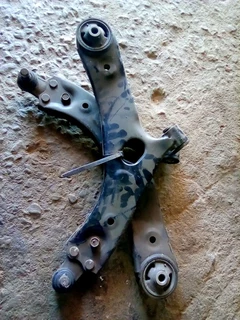 Hyundai or kia parts available only wats in pic