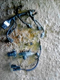 Hyundai or kia parts available only wats in pic