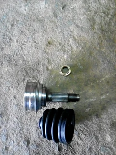 Toyota Corolla professional or quest or rav4 or arvis parts available only wats in pic