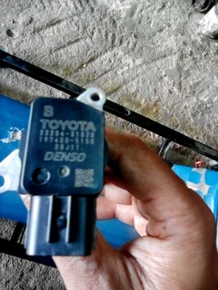 Toyota Corolla professional or quest or rav4 or arvis parts available only wats in pic