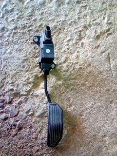 Toyota Corolla professional or quest or rav4 or arvis parts available only wats in pic