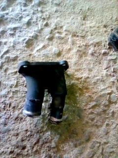 Various old school Ford parts available only wats in pic