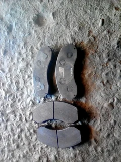Hyundai h100 or kia k2700 front disc pads 70percent life only wats in pictures 350rand