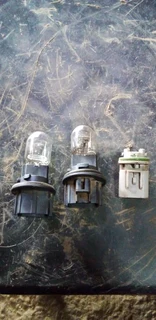 Ford ranger t5 t6 indicator or parklite blub holdes available frm 250rand each