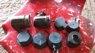 Bmw e30 e36 e32 headlight bulb holders or connector available frm 200rand each