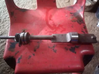 Nissan hardbody or navara zd30 balance shaft available only wats in pictures 1 in stock only 3000ran