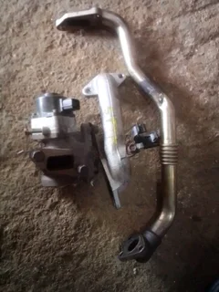 Nissan hardbody or navara zd30 complete egr wid al fitting like new only wats in pictures frm agents