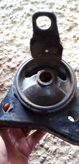 Toyota corolla rsi or rxi engine mounting available only wats in pictures frm agents 650rand contact