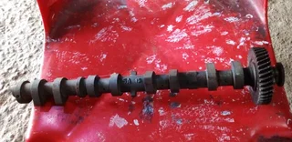 Toyota 160i 180i intake camshaft available only wats in pictures 1200rand contact 0835730435