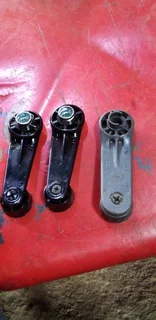 Toyota or ford or nissan window mechanism handles available 100rand each contact 0835730435