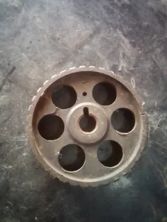 Toyota 4af camshaft pulley available original make 650rand contact 0835730435