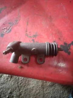 Toyota tazz or corolla clutch slave cylinder original make only wats in pictures 650rand contact 083