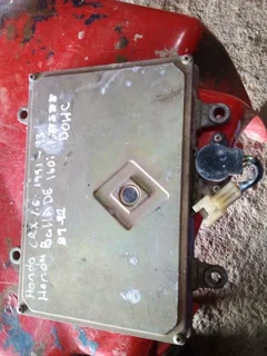 Honda ballad 160i dohc ecu or computer box 89 t0 91 model available only wats pics 2000rand contact