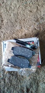 Honda ballad rear disc pads available only wats in pictures new only 3 pads missin 1 only  200rand c