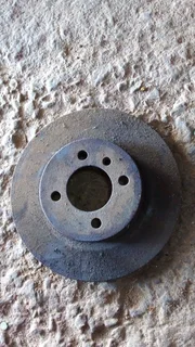 Bmw e30 front front disc good second hand condition original make 300rand each contact 0835730435