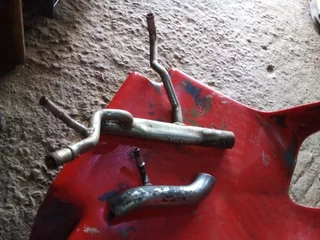 Ford focus st t5 or volvo s40 s60 t5 coolant pipe available only wats in pictures 450rand contact 08