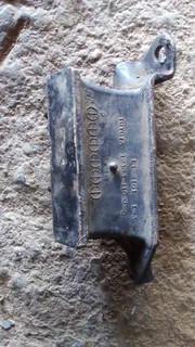 Toyota tazz or corolla 1.3 2e center gearbox mounting original make 850rand contact 0835730435