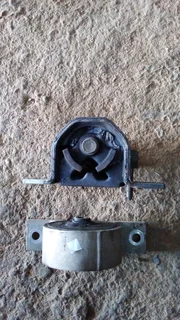 Nissan Almera engine n gearbox mounting available only wats in pictures both 1400rand